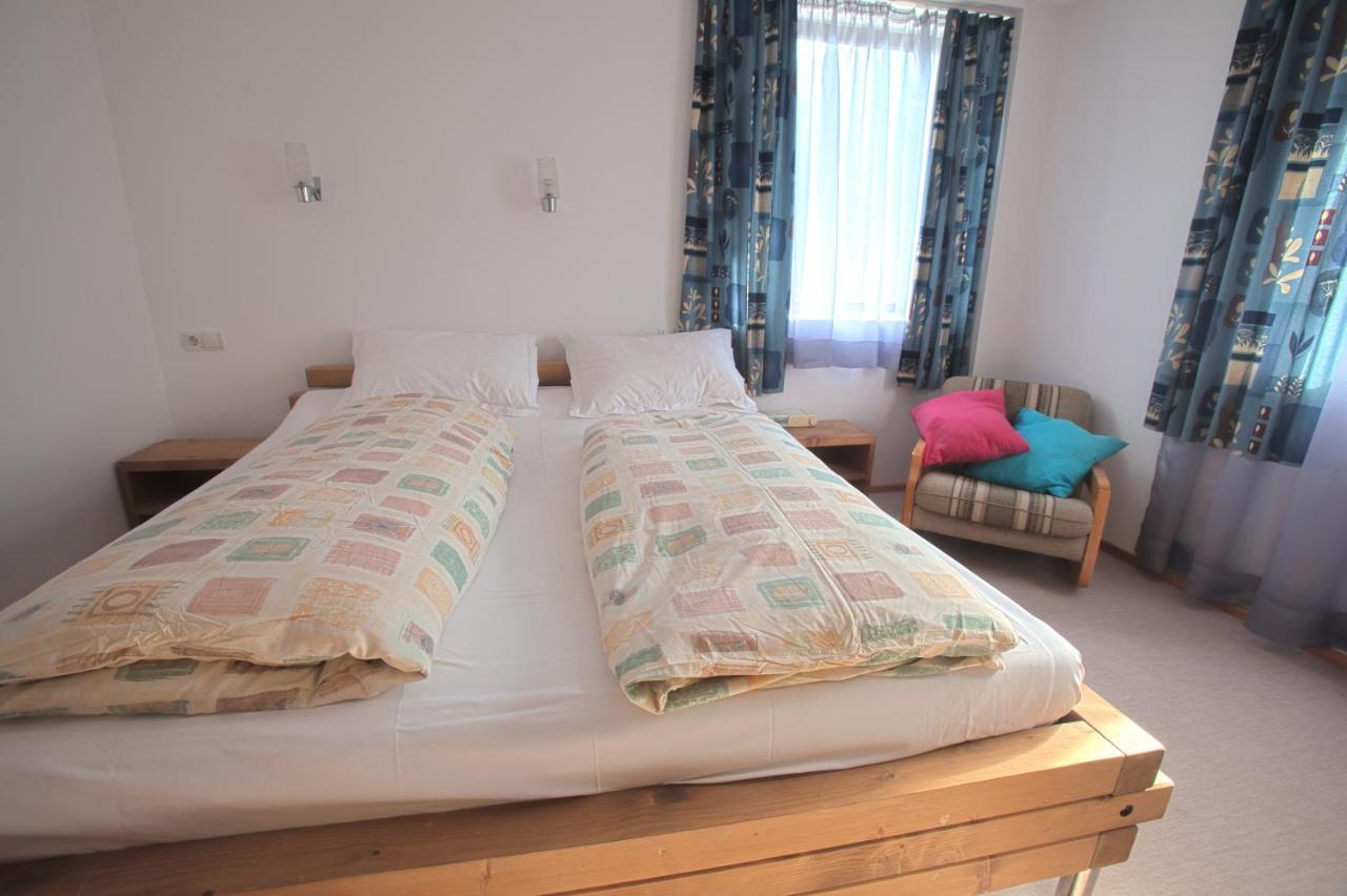 Time-Out - Valea Oltului Hotel Balota  ภายนอก รูปภาพ