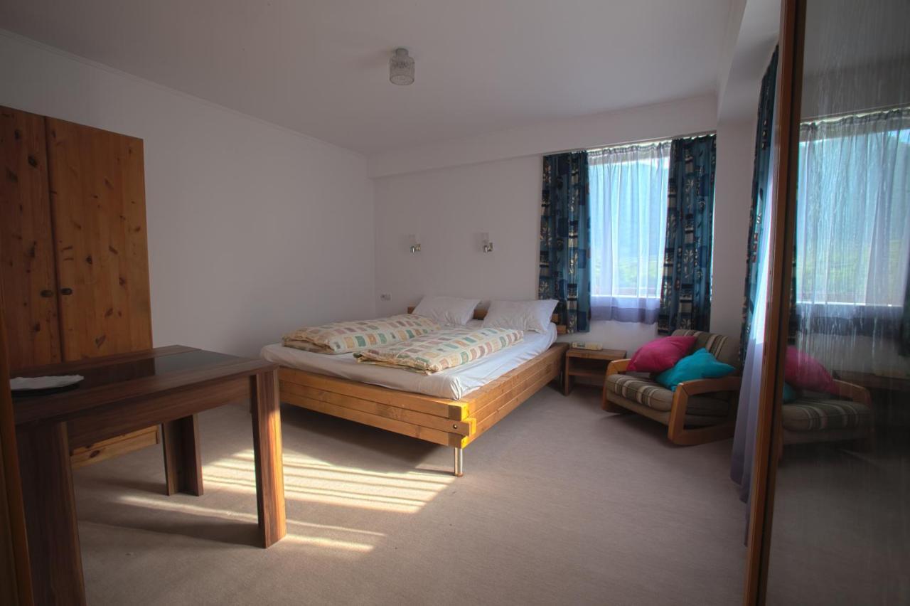 Time-Out - Valea Oltului Hotel Balota  ภายนอก รูปภาพ